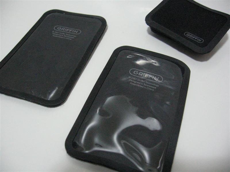 Courier iPhone/iPod Pouches
