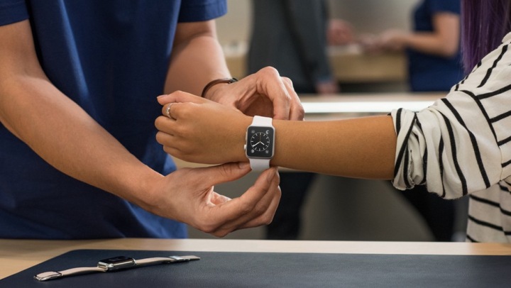apple-watch-try-on