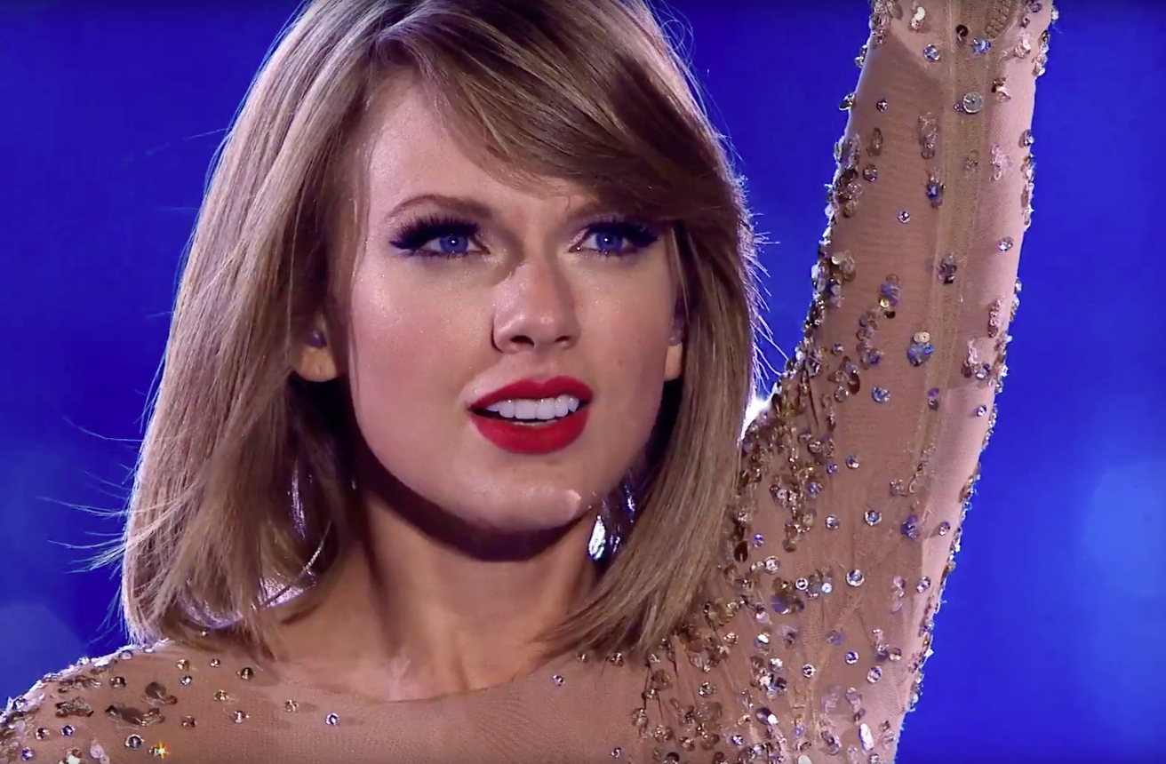 Taylor Swift Launches The 1989 World Tour Live Exclusively on Apple