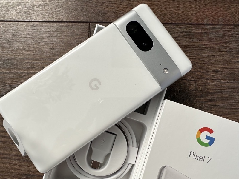 Google Pixel 7 (Snow) Hands-On and Unboxing • iPhone in Canada Blog