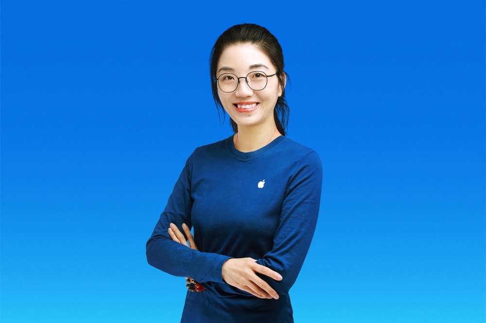 Apple Global Volunteer Program Elyn Tang inline jpg large 2x