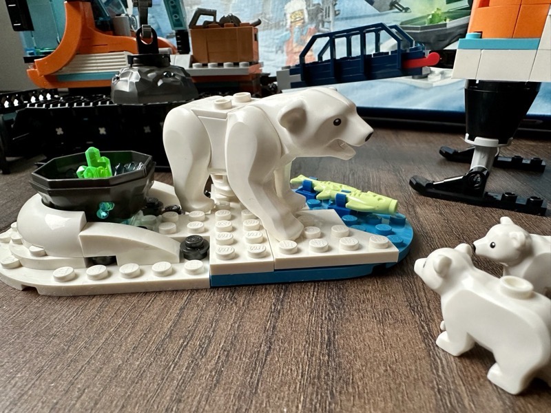 Lego arctic explorer 2