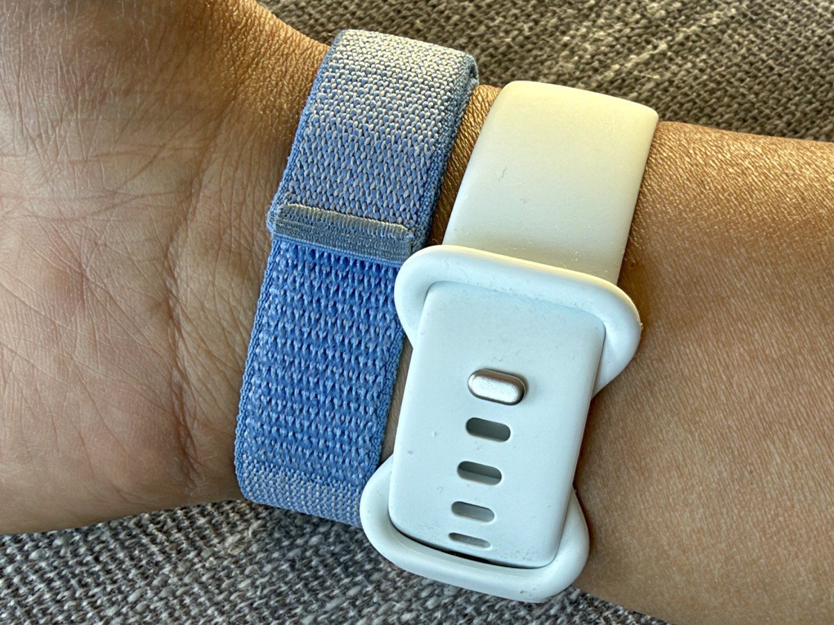 Fitbit Edge Active Band clasp next to a Fitbit Air loop band