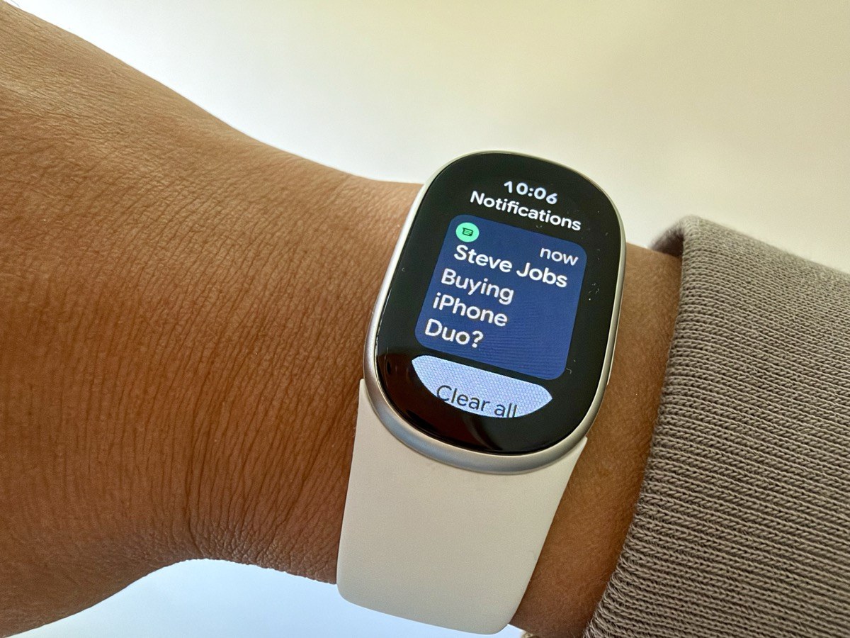 Fitbit Edge notifications list with Clear all button