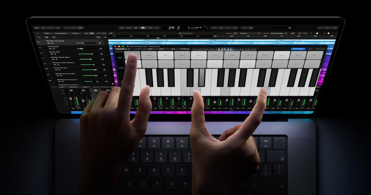 macbook-pro-proled-touch | iPhone in Canada Apple MacBook Pro with PROLED XDR display and touch